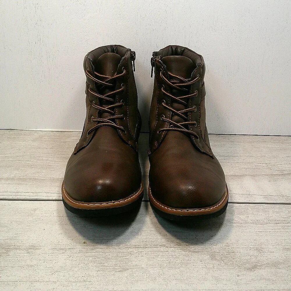 Steve Madden BBELAY Chukka Boots Youth Men's Kids Size 6 chocolate Brown Zip-Up
